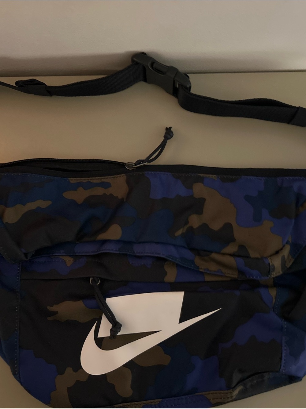 2018 Nike Tech Hip Pack